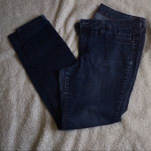 Elle jeans